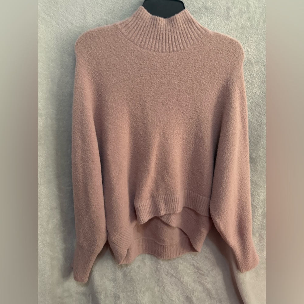 Express Soft Pink Crew Neck Sweater